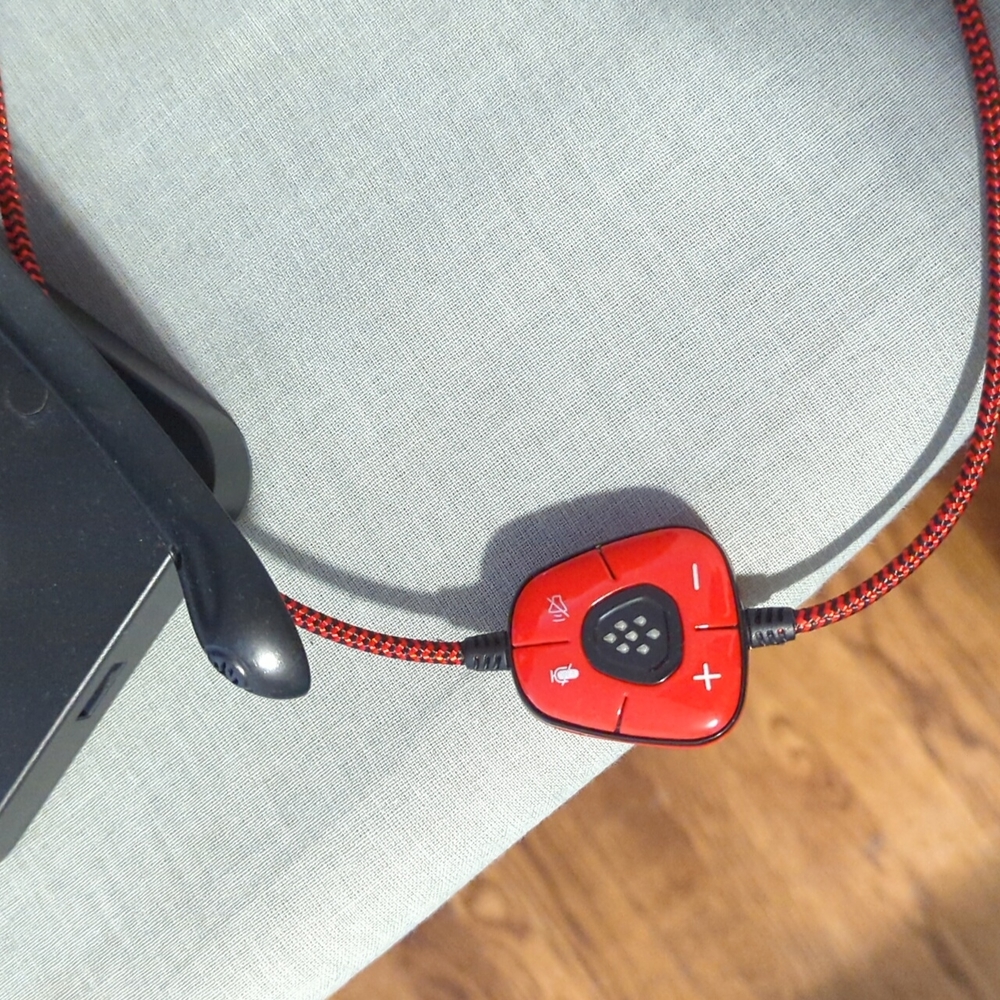 Gaming headset - Picture 2 of 2